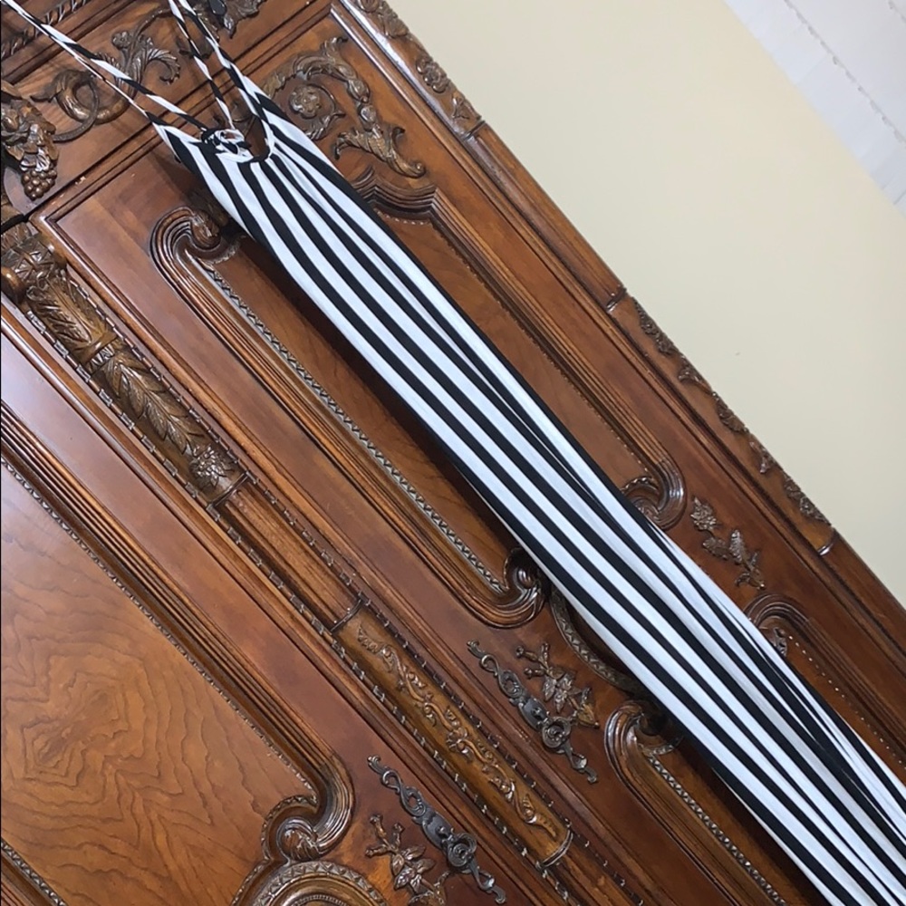 Open back long maxi black and white striped dress